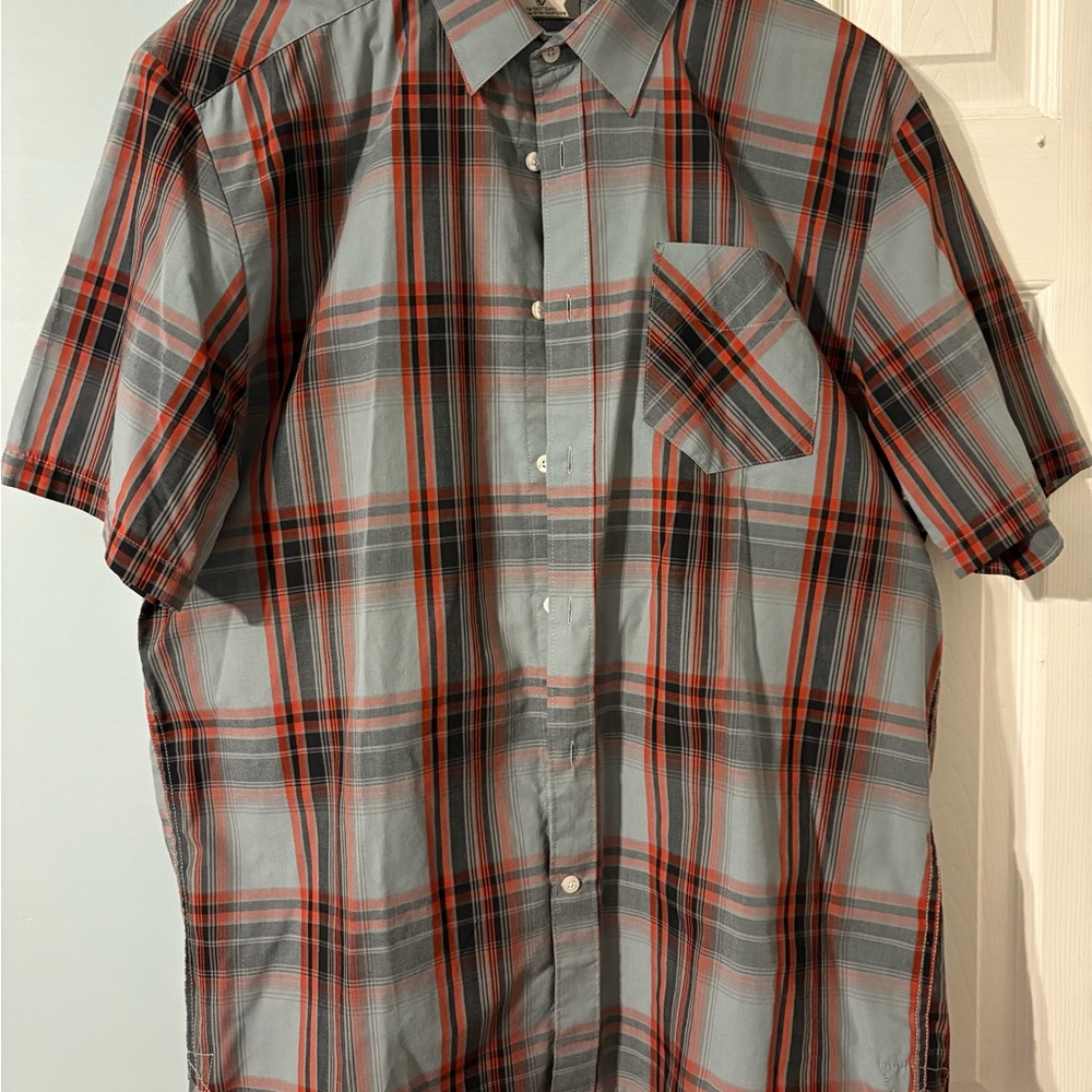 Volcom Casual Gray and Red Plaid Shirt